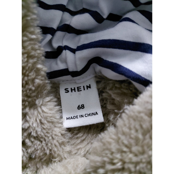 Baby Winter Romper 6 Mo. Zip Up Closure - Picture 3 of 4